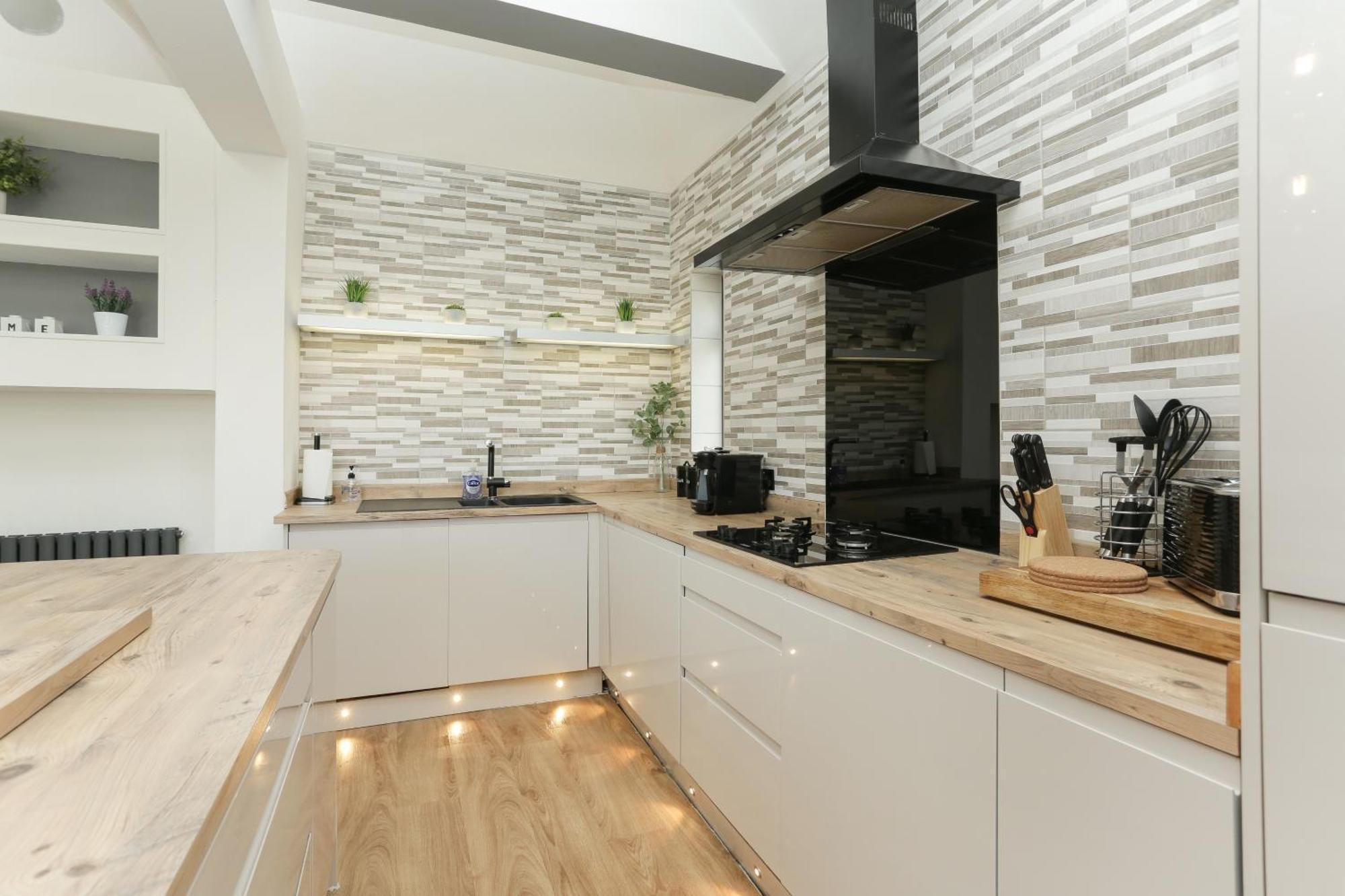 The Broadway Beach House With Hot Tub Herne Bay Esterno foto
