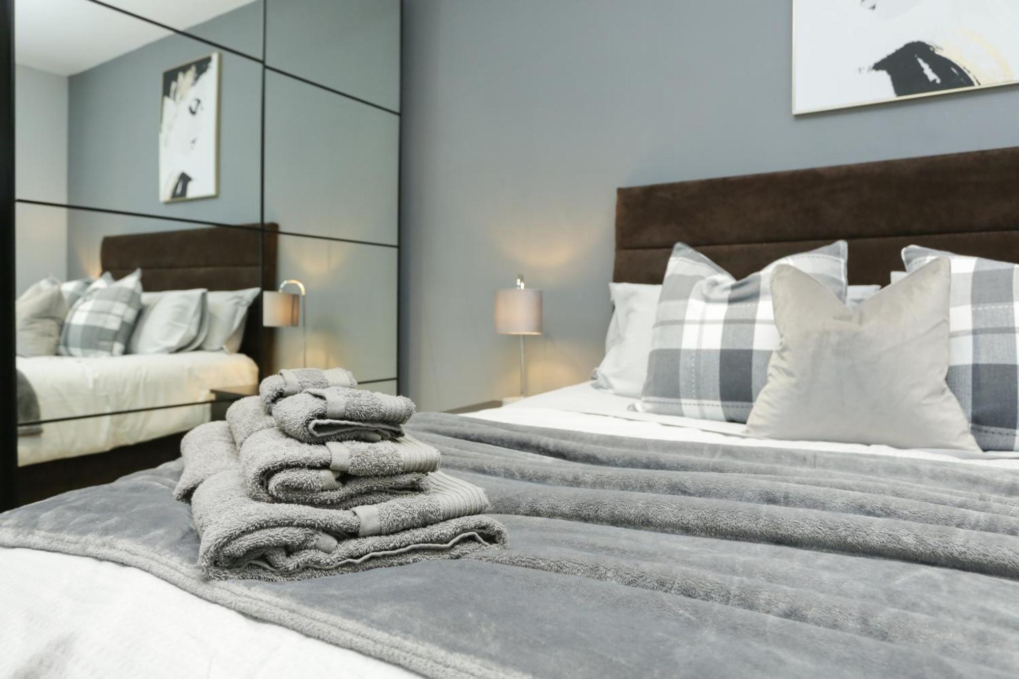 The Broadway Beach House With Hot Tub Herne Bay Esterno foto